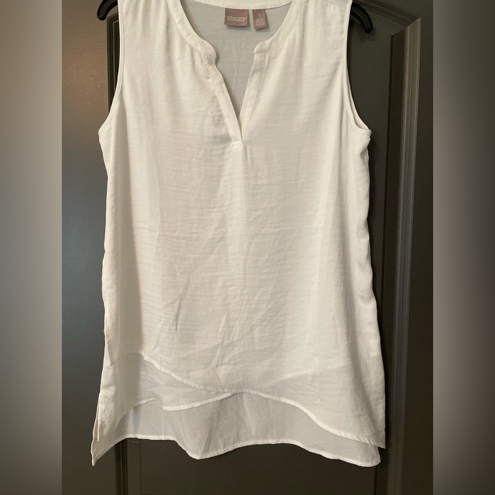 Chico's White V-Neck Sleeveless Tunic